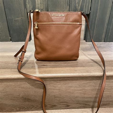 Riley Small Pebbled Leather Messenger Bag 